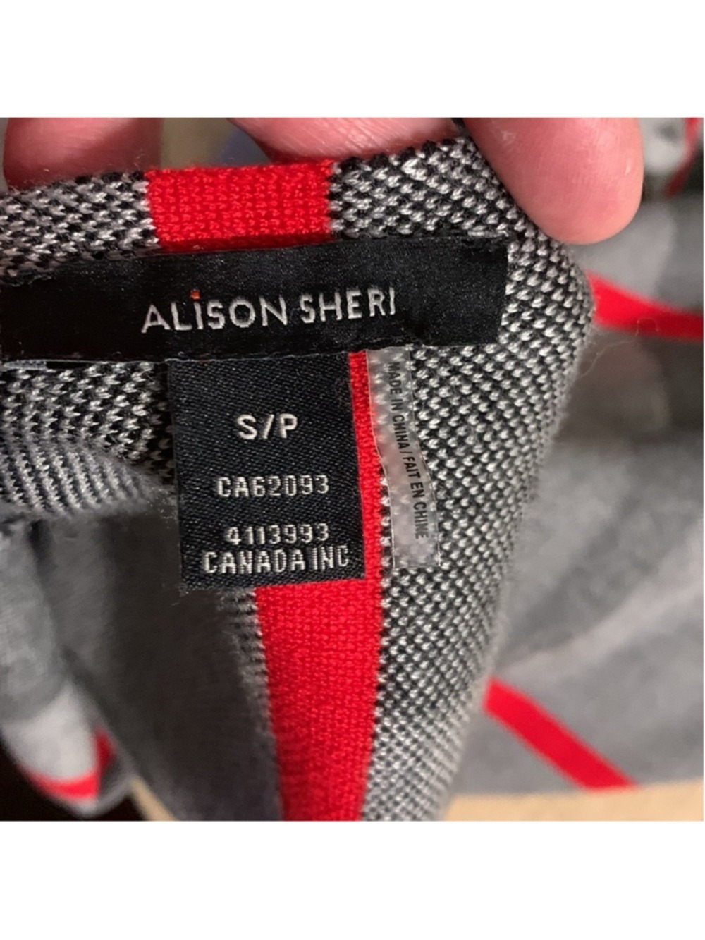 Alison Sheri plaid grey, red and black shacket/shardigan cardigan small - Picture 2 of 12